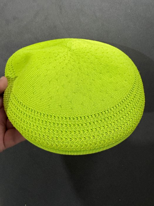Sapca Kangol Tropic 504 Ventair Verde neon