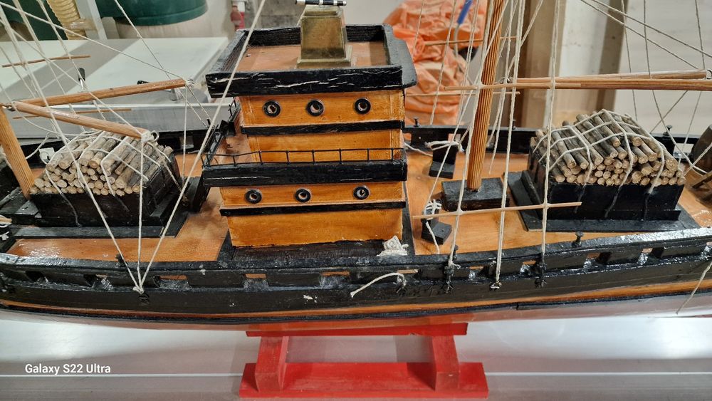 Макет на товарен кораб