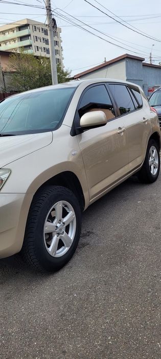 TOYOTA RAV4 0 — imagine 3