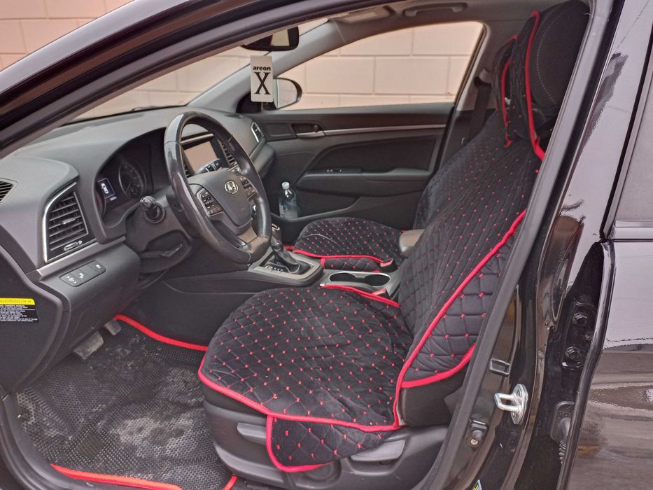 Hyundai Elantra 2017 г.