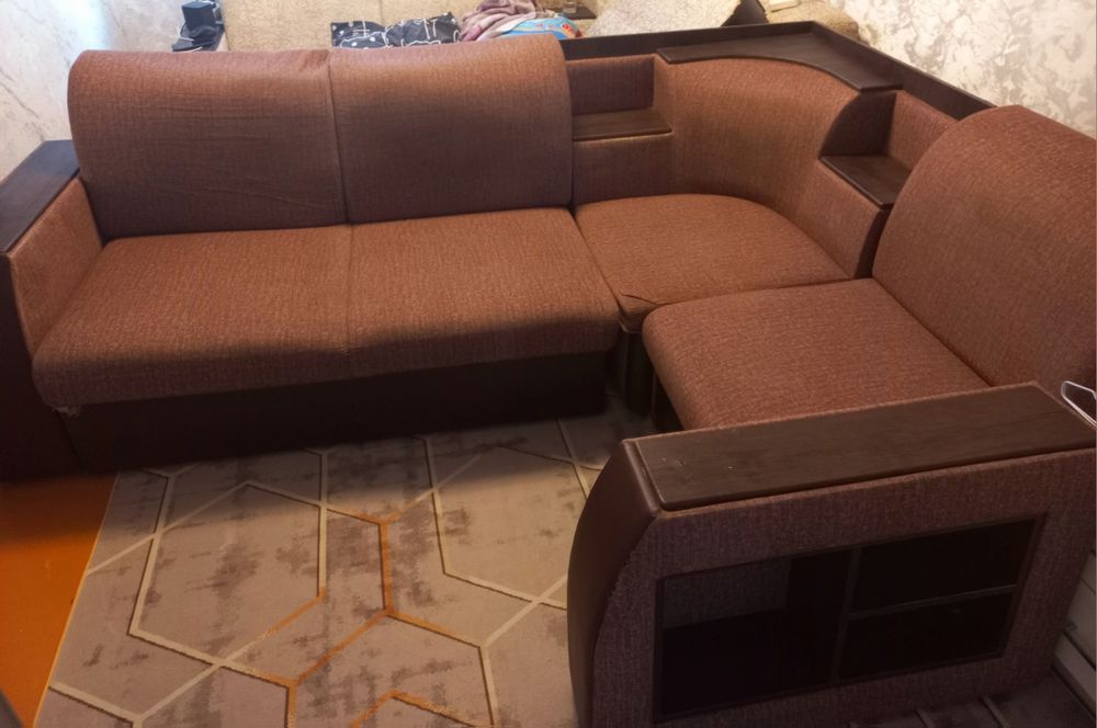 Продам раздвижной диван