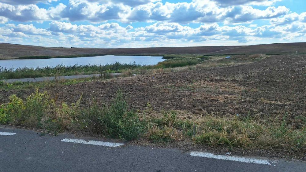 TEREN INTRAVILAN 20.800 MP | Pe malul lacului | Naipu – Giurgiu | 9 €/MP