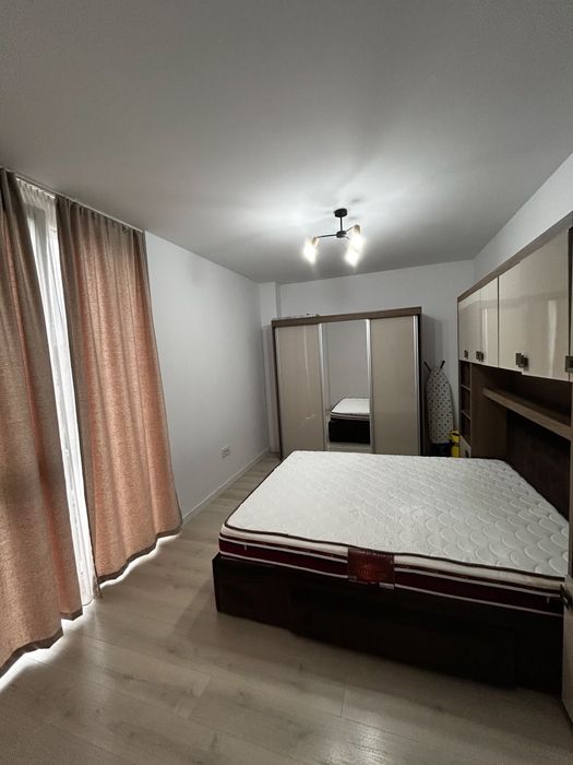 Inchiriez apartament cu 2 camere