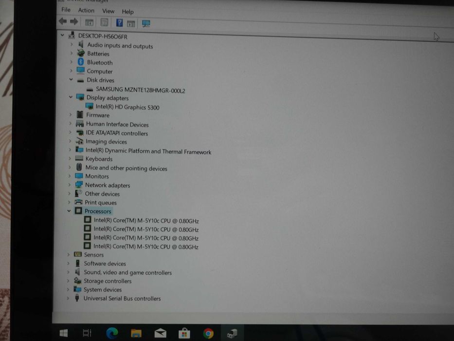 Таблет и Лаптоп 2в1 Lenovo Yoga 3 11 - Core M-5Y10c/RAM 8GB/SSD128GB
