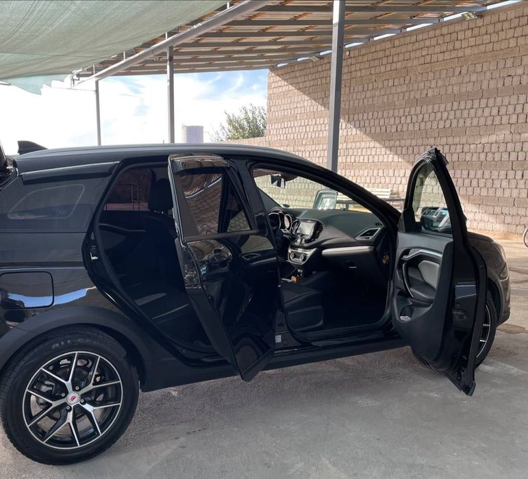 Lada Vesta SV Cross 1.6 variator