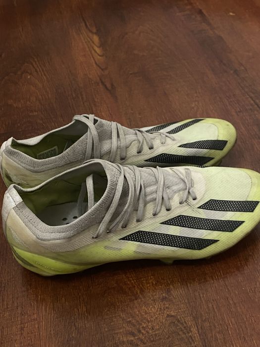 Футболный бутсы adidas