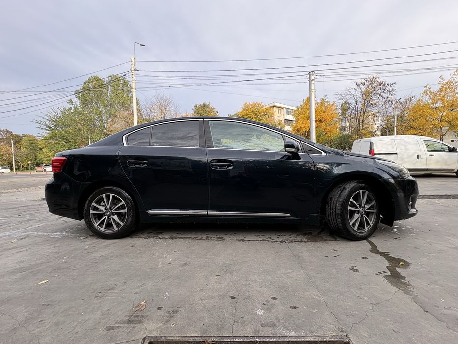 TOYOTA Avensis 2013 — imagine 4