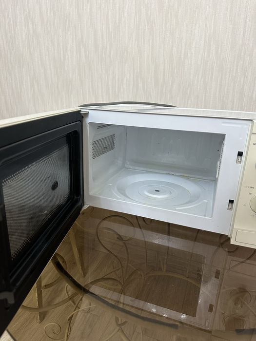 Mikrovolnovka LG srochniy