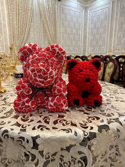 Светилник ва суньий гуллар