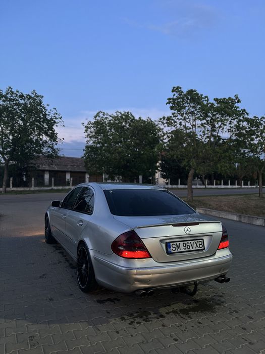 MERCEDES-BENZ E-Class 2002 — imagine 2