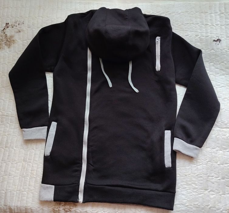 Продаю теплую ветровку большого размерс