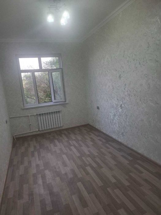 Продаю квартиру Яшнабадский р-он Авиасозлар-Асалобод 2хком 4-этаж 48м2