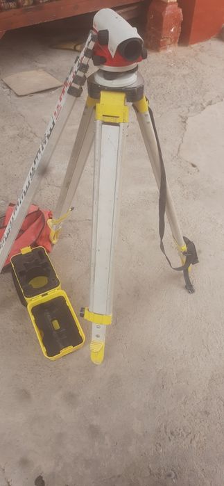 Нивелир Leica na 720