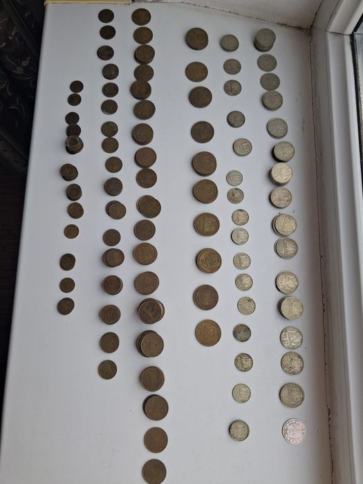 Продам монеты,разные 2 тыс