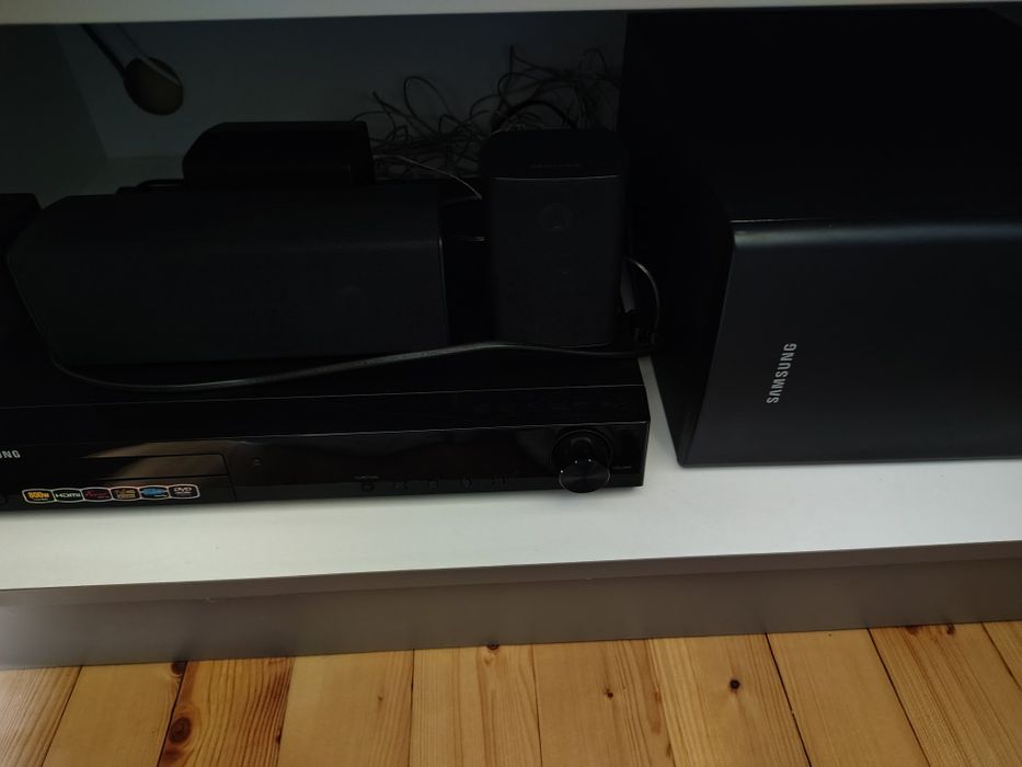 Две система за домашно кино