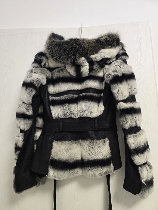 Vand haina de blană noua fara eticheta Roma Leather Collection.