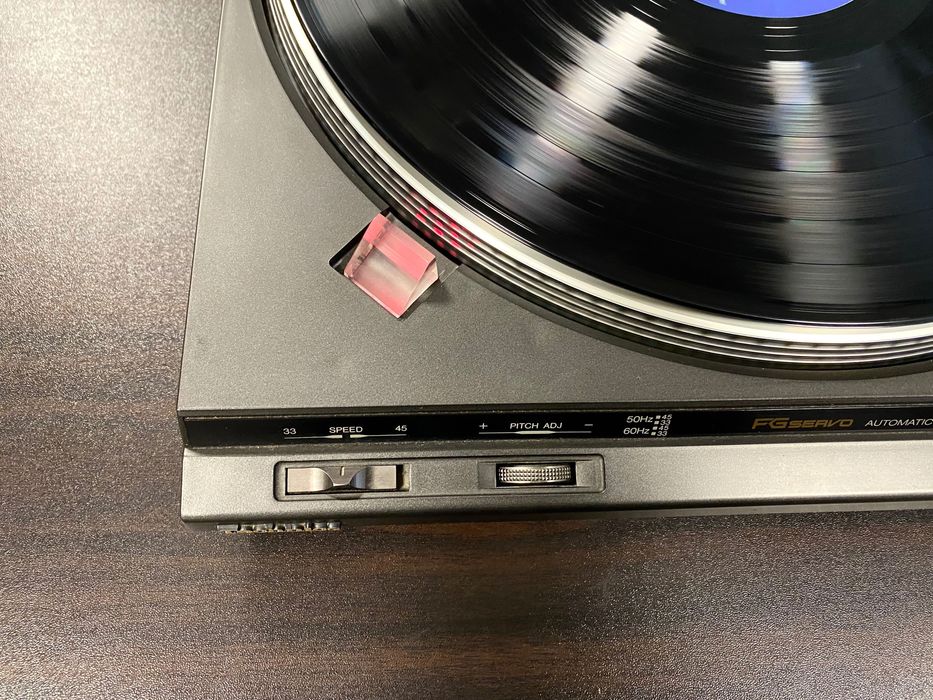 Идеален грамофон Technics