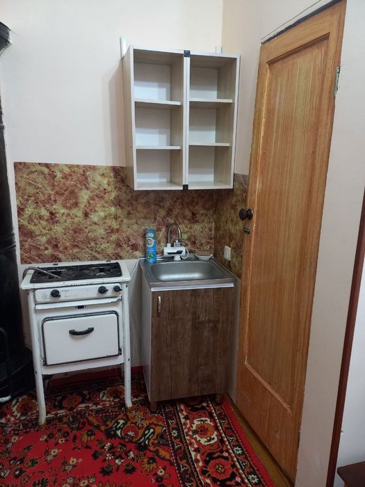 Узбум яшнобод дустлик метросида  1 хона ижарага уй