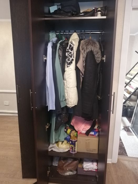 Угловой продам срочно