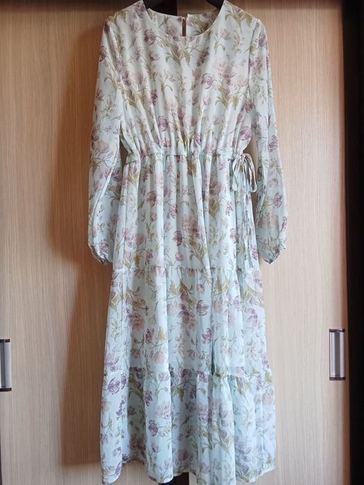 Женские платья M/L