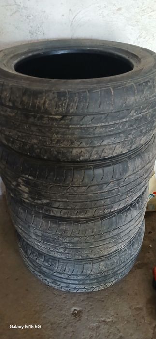 Продам шины летние на