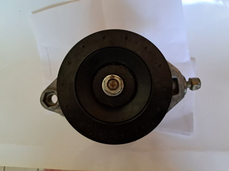 Продавам чисто нов алтернатор.