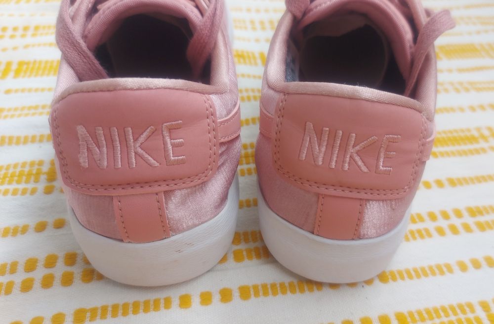 Маратонки NIKE 38 номер