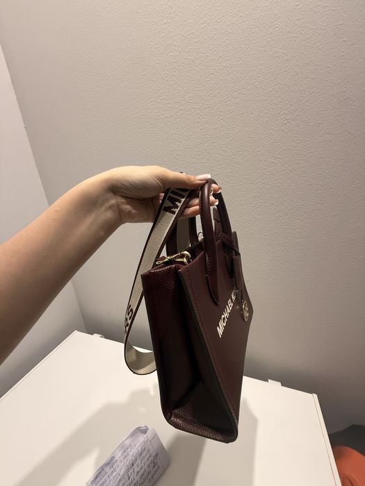 Продам сумку Michael Kors,оригинал