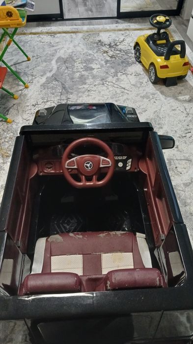 Машина детская на аккумуляторе