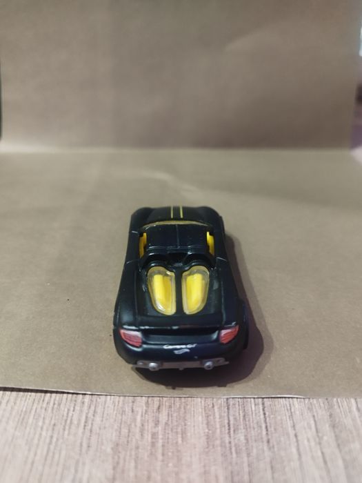 Машинки коллекции Хот вилс.