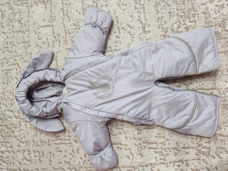 Продам детский комбинезон