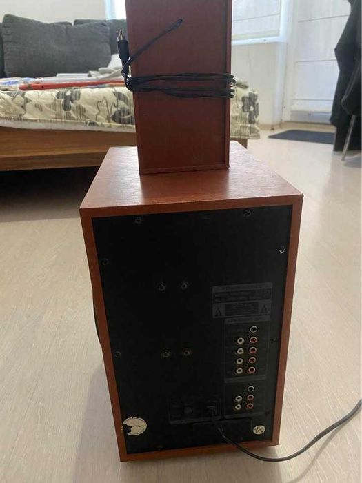 Serioux SBhT5100C Soundbar + субуфер + 1 тонколона - в добро състояние - 140W