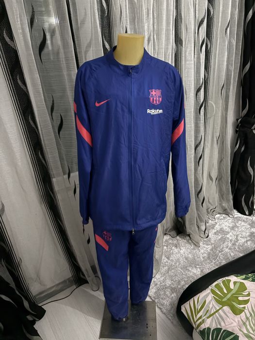 Jordan x PSG & Nike x Barcelona анцузи