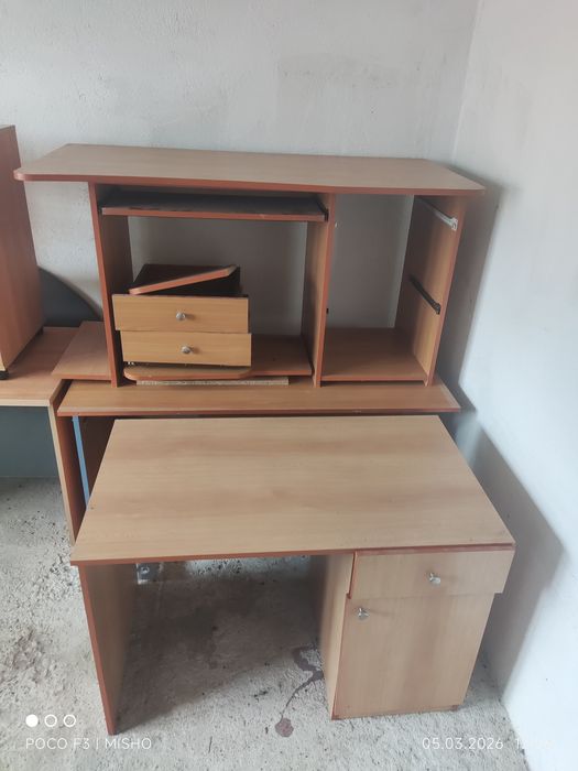 5 броя офис бюра