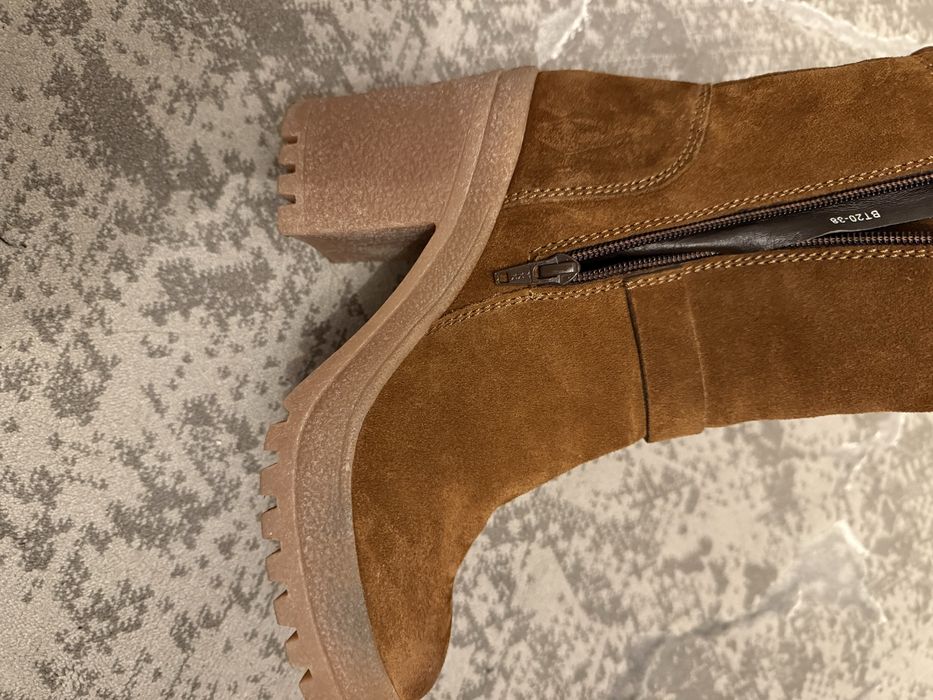 дамски ботуши,номер 38,цена 110 лв.