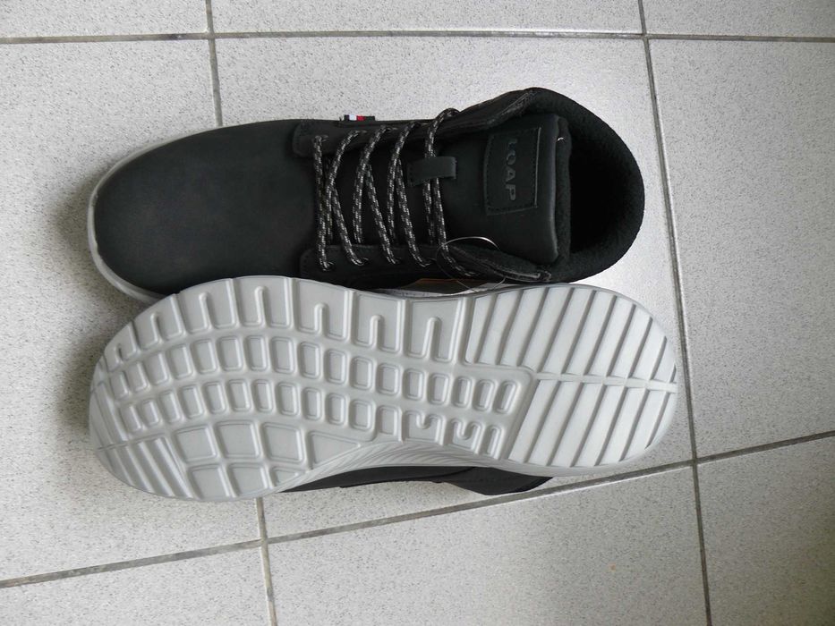 Ghete Barbati LOAP Noi,Originali In Cutie,Culoare Negru,Marime 44