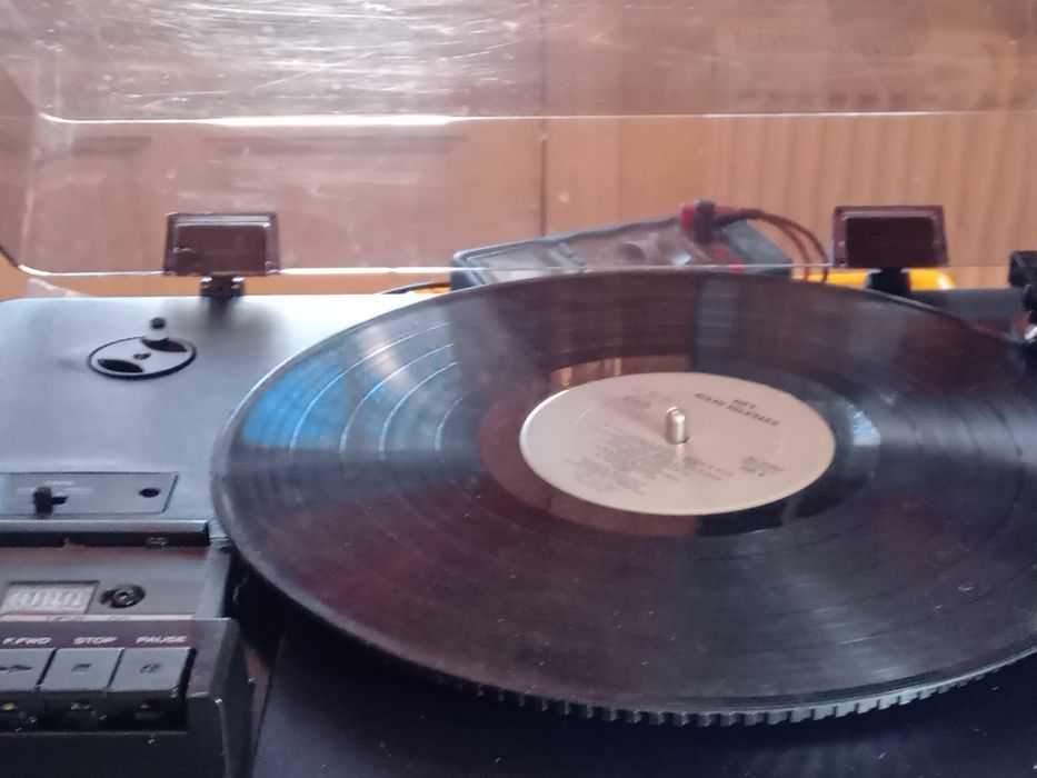 Combina Audio TEAC LP-R500 funcțională.Cd.radio.pikup.casetofon.cd rec