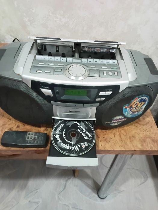 Продам магнитофон самсунг