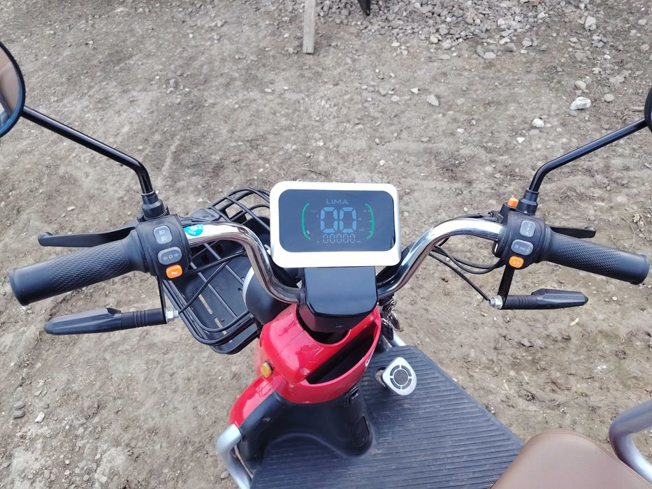 Triciclu de vânzare la diverse