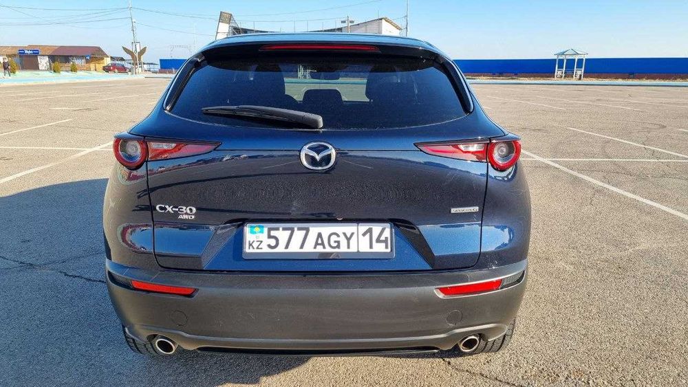 Mazda CX-30 кроссовер