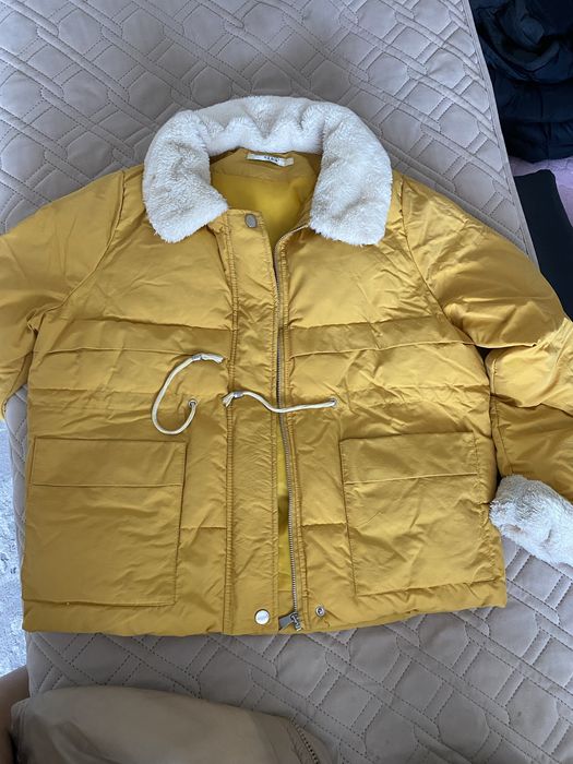 Продам куртки и обувь