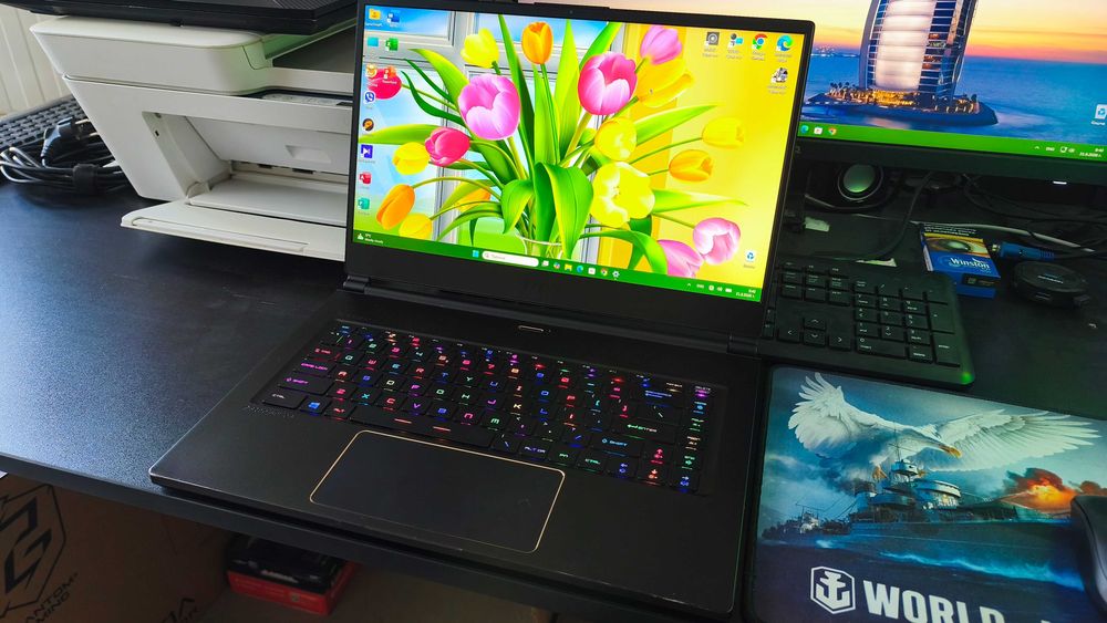 Геймърски лаптоп MSI с Intel i7 / RTX 2070 8Gb / 16Gb RAM / SSD 512Gb / 240Hz IPS