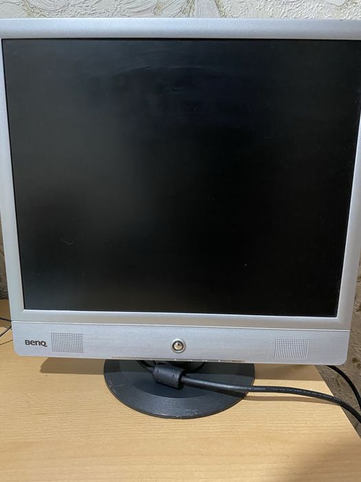 Продам монитор benq