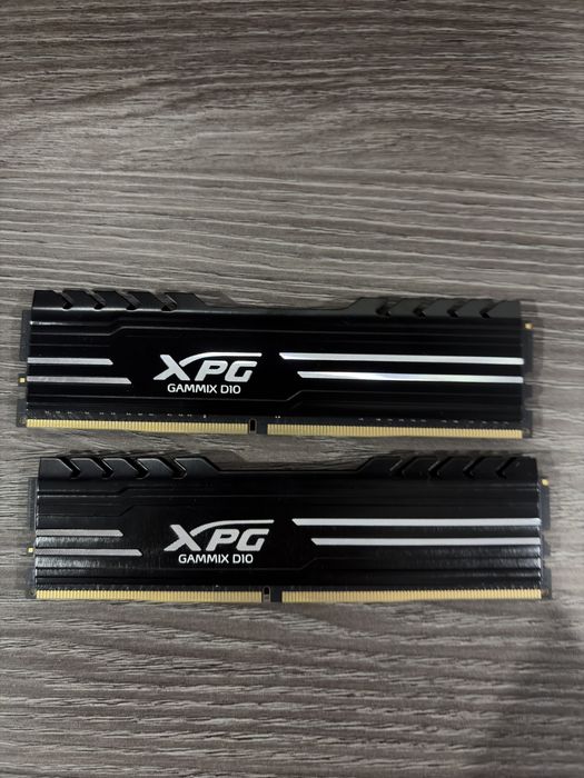 DDR4 3200 Adata XPG GAMMIX D10