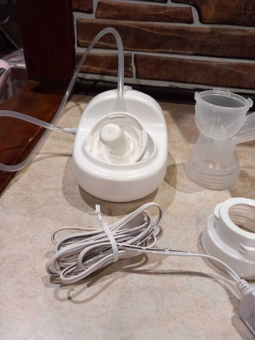 Ел.помпа за кърма Canpol babies