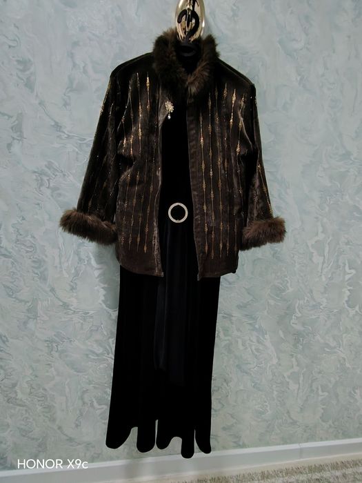 Вечерний платье.