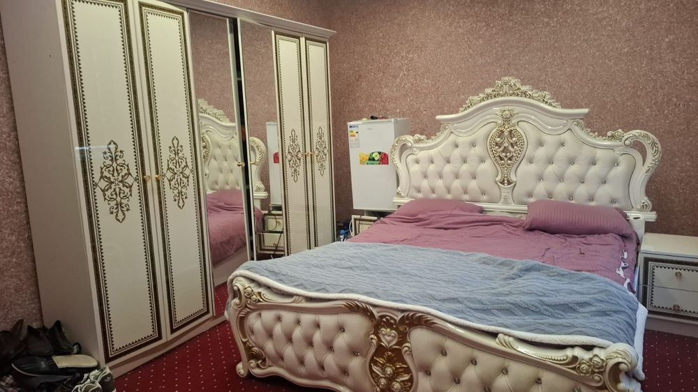 Спальный гарнитур в классическом стиле