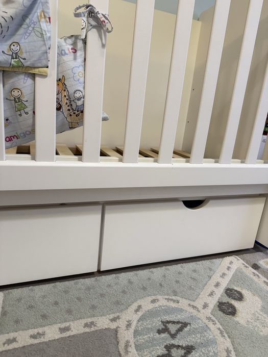 Детско легло с мартак и скрин