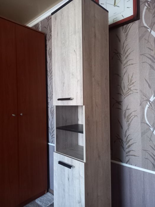 Пенал /шкаф/ для ванны .