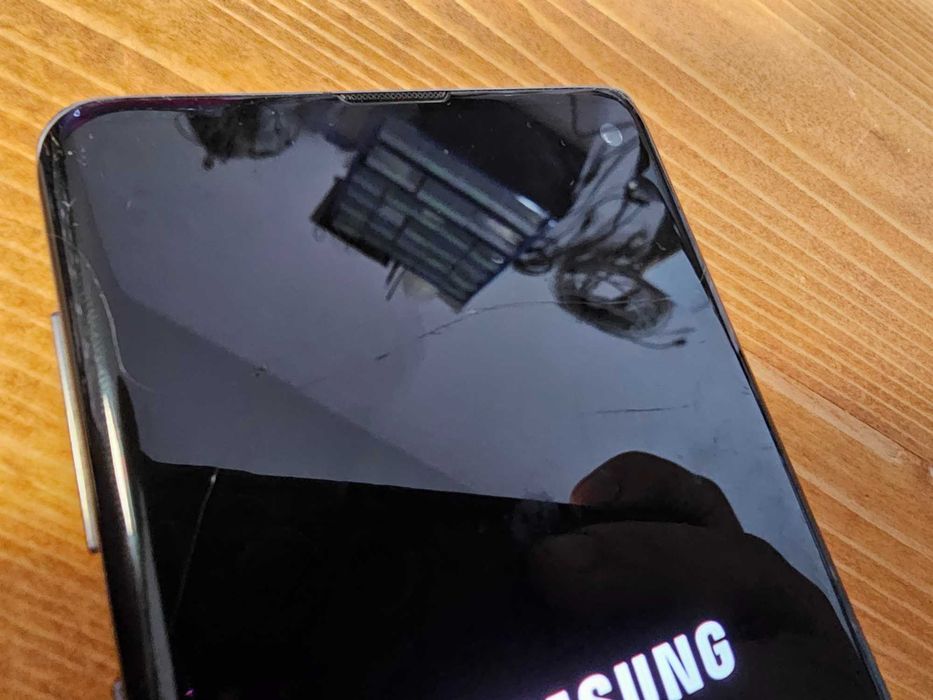 Samsung S10, 128GB, sticla ecran ușor crăpată, cu ecran, pixeli neafectați